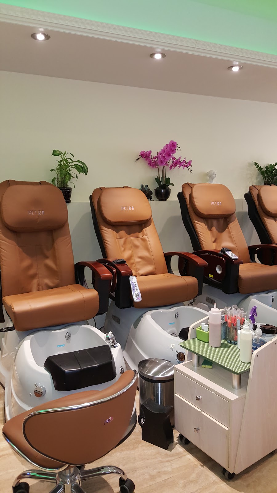 Photo of Elegant Nails & Spa in New York City, New York, United States - 1 Picture of Point of interest, Establishment, Beauty salon, Hair care