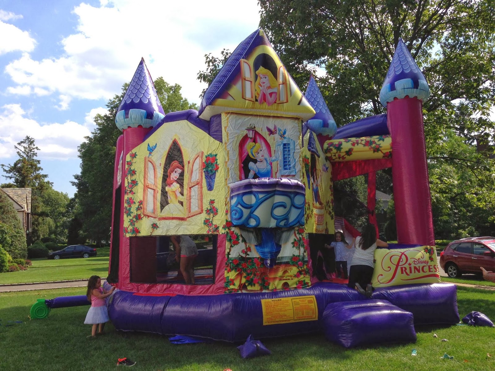 Photo of Showtime Amusements in Floral Park City, New York, United States - 6 Picture of Food, Point of interest, Establishment