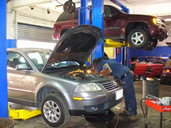 Photo of Chander Auto Repair inc in Bronx City, New York, United States - 5 Picture of Point of interest, Establishment, Store, Health, Car repair