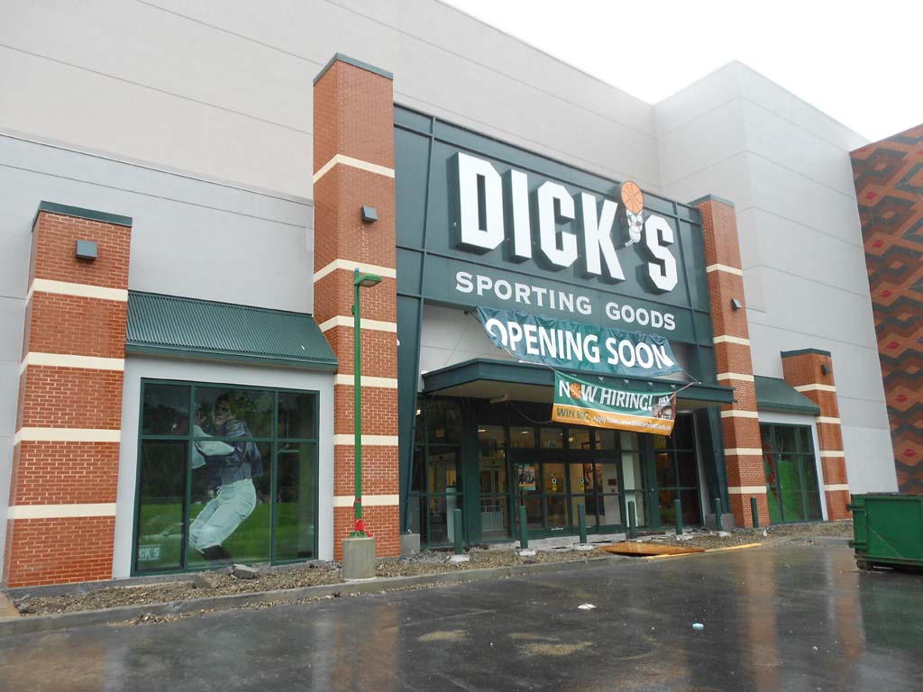 Photo of Dick's Sporting Goods in Yonkers City, New York, United States - 1 Picture of Point of interest, Establishment, Store, Clothing store, Shoe store
