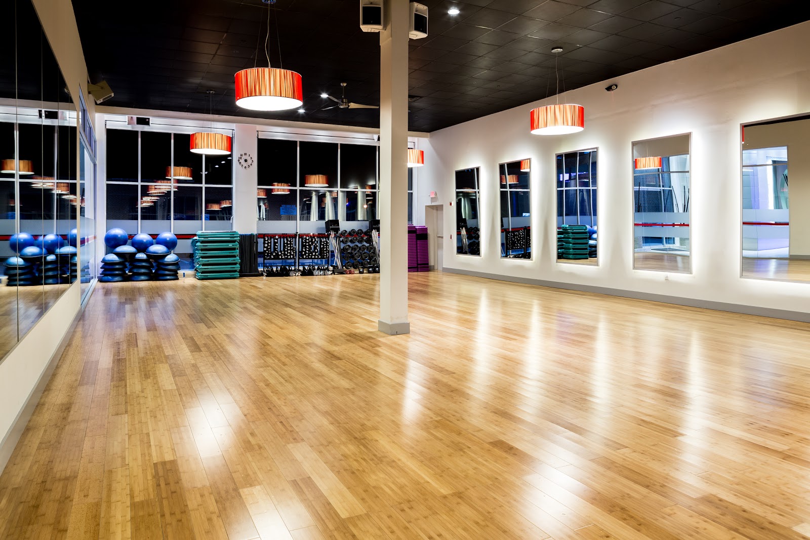 Photo of Push Fitness Club in New Hyde Park City, New York, United States - 9 Picture of Point of interest, Establishment, Health, Gym, Spa