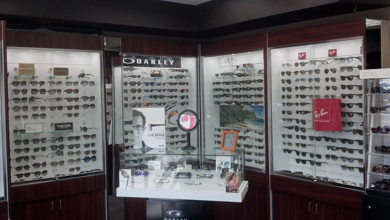 Photo of American Eye Care in Queens City, New York, United States - 9 Picture of Point of interest, Establishment, Store, Health, Doctor