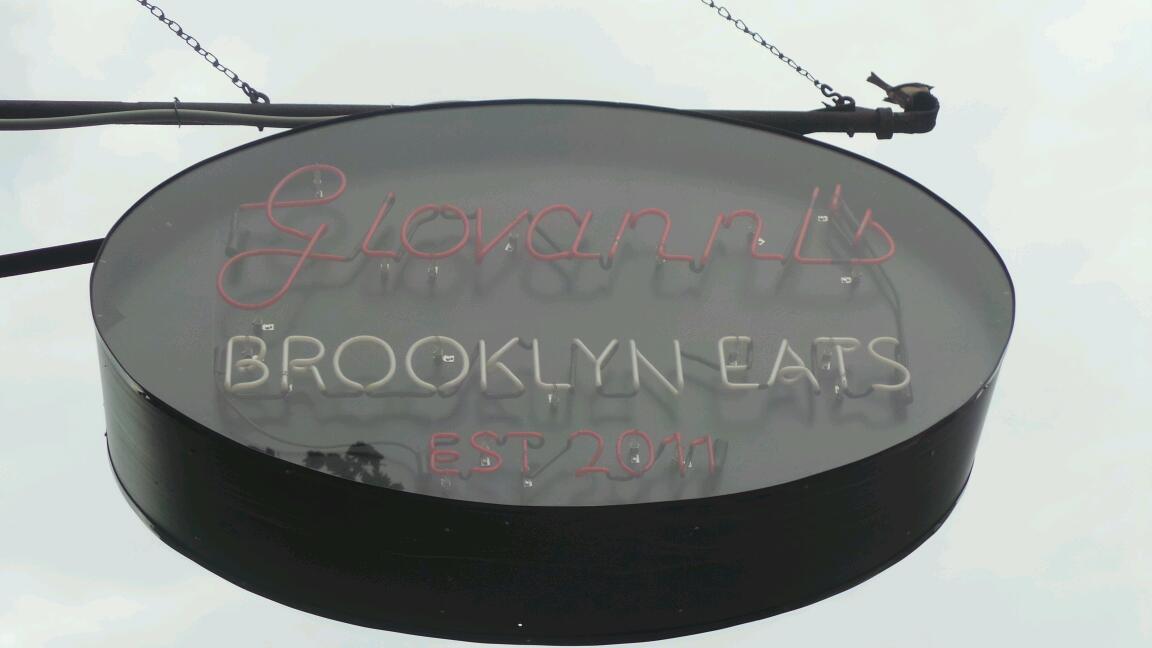 Photo of Giovanni's Brooklyn Eats in Brooklyn City, New York, United States - 5 Picture of Restaurant, Food, Point of interest, Establishment, Meal delivery, Bar