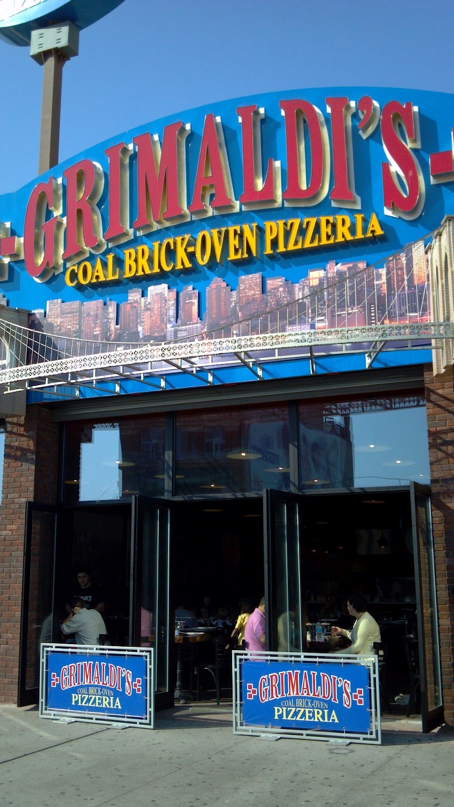 Photo of Grimaldi's in Brooklyn City, New York, United States - 2 Picture of Restaurant, Food, Point of interest, Establishment, Meal takeaway, Meal delivery