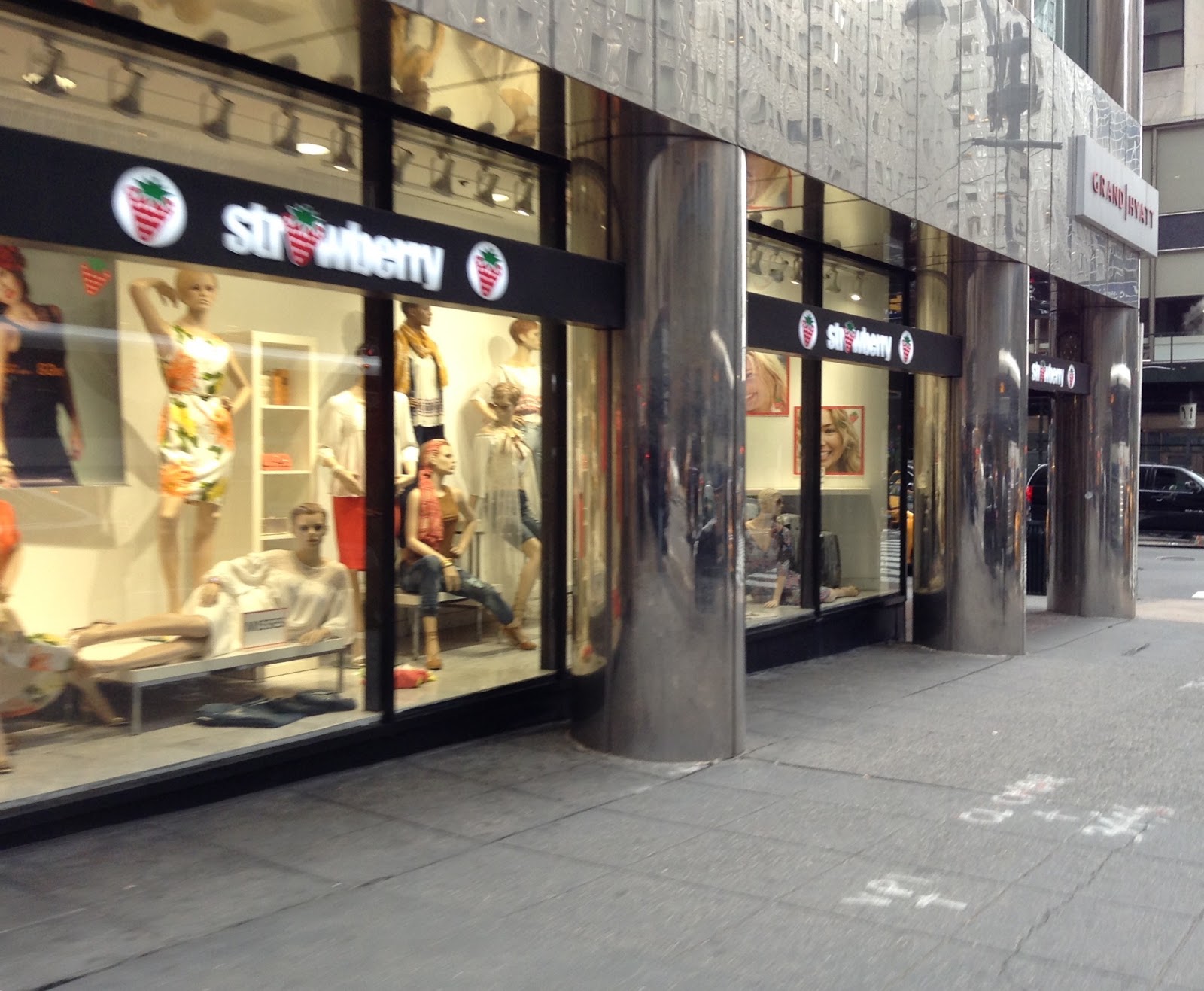 Photo of Strawberry in New York City, New York, United States - 1 Picture of Point of interest, Establishment, Store, Jewelry store, Clothing store, Shoe store