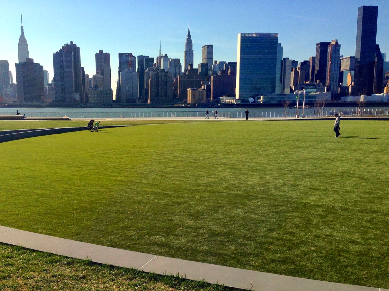 Photo of Gantry Plaza State Park in Long Island City, New York, United States - 10 Picture of Point of interest, Establishment, Park