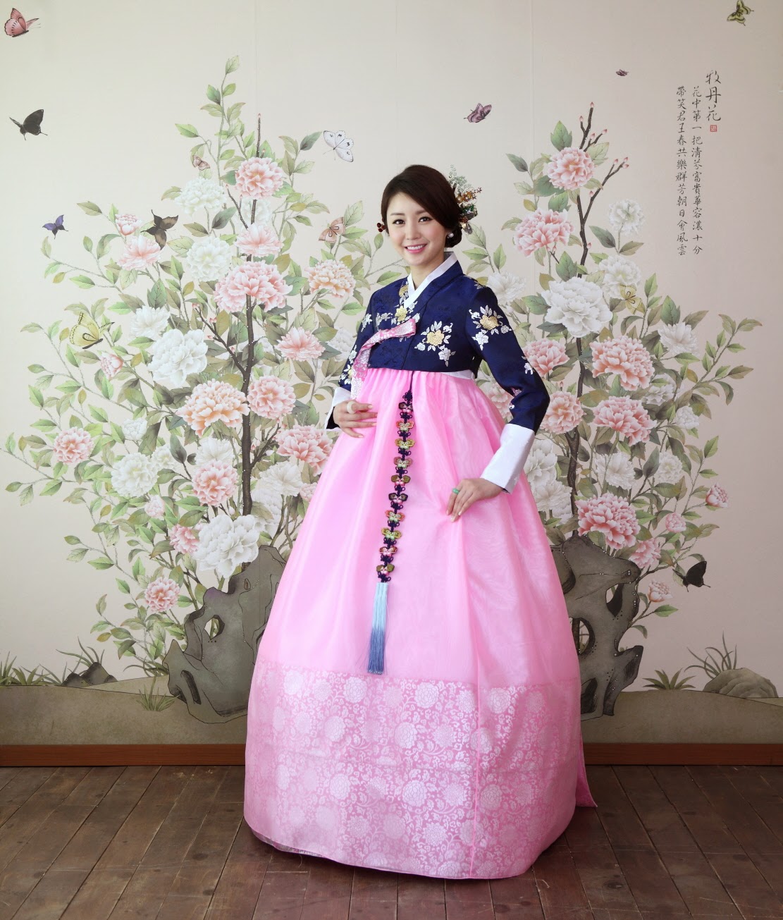 Photo of 한복 스토리 hanbok Story in Queens City, New York, United States - 6 Picture of Point of interest, Establishment, Store, Home goods store, Clothing store