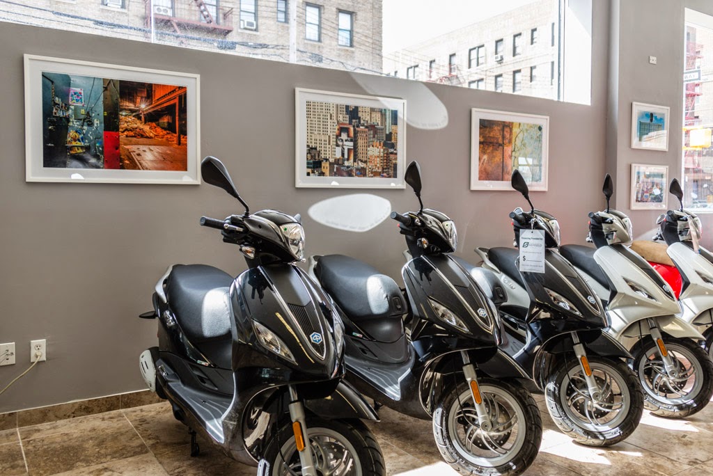 Photo of Vespa Queens in Long Island City, New York, United States - 3 Picture of Point of interest, Establishment, Store