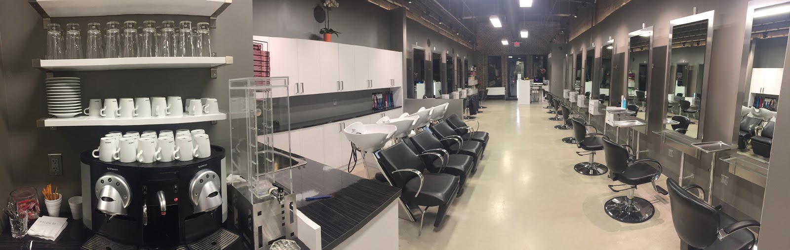 Photo of Salon Q2 in Cresskill City, New Jersey, United States - 1 Picture of Point of interest, Establishment, Beauty salon
