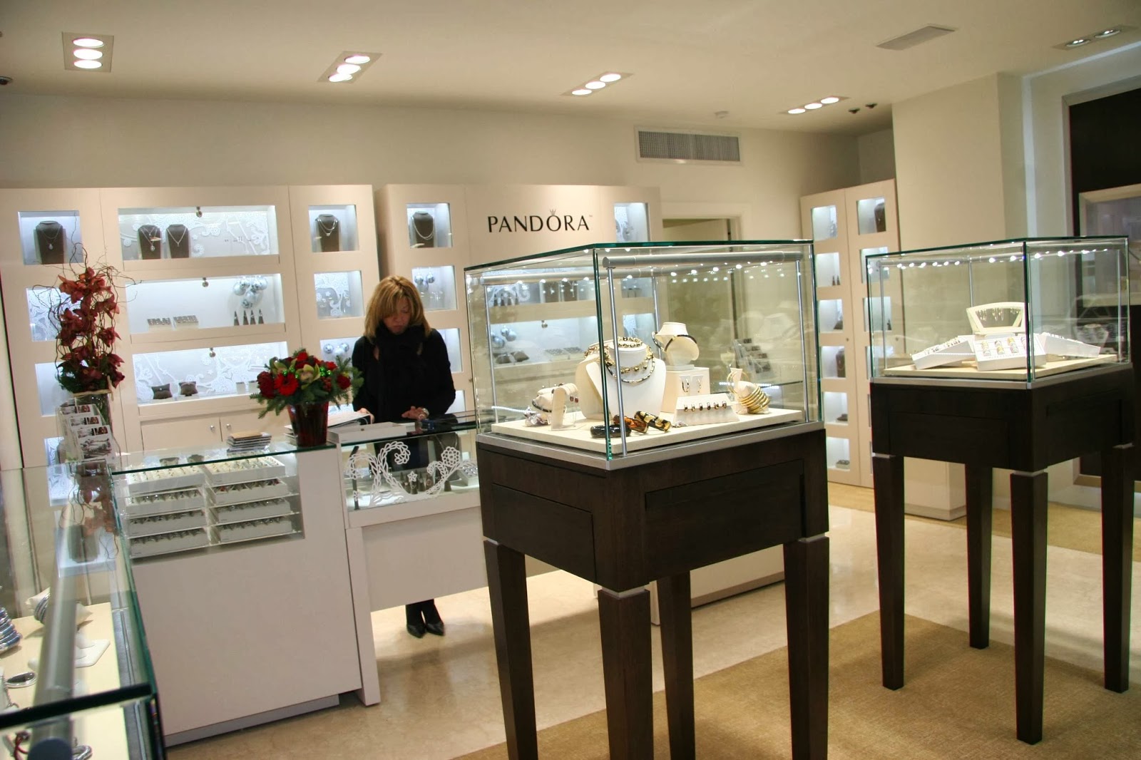 Photo of Maurice Badler Fine Jewelry in New York City, New York, United States - 4 Picture of Point of interest, Establishment, Store, Jewelry store