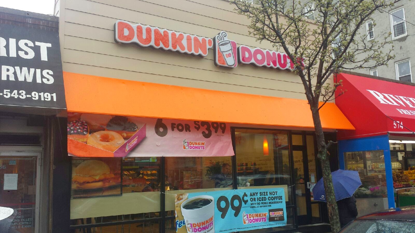 Photo of Dunkin' Donuts in Bronx City, New York, United States - 1 Picture of Restaurant, Food, Point of interest, Establishment, Store, Cafe, Bar, Bakery