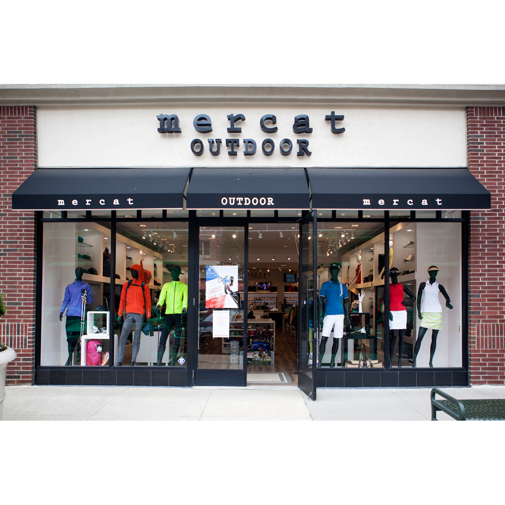 Photo of Mercat Outdoor in Edgewater City, New Jersey, United States - 4 Picture of Point of interest, Establishment, Store, Clothing store