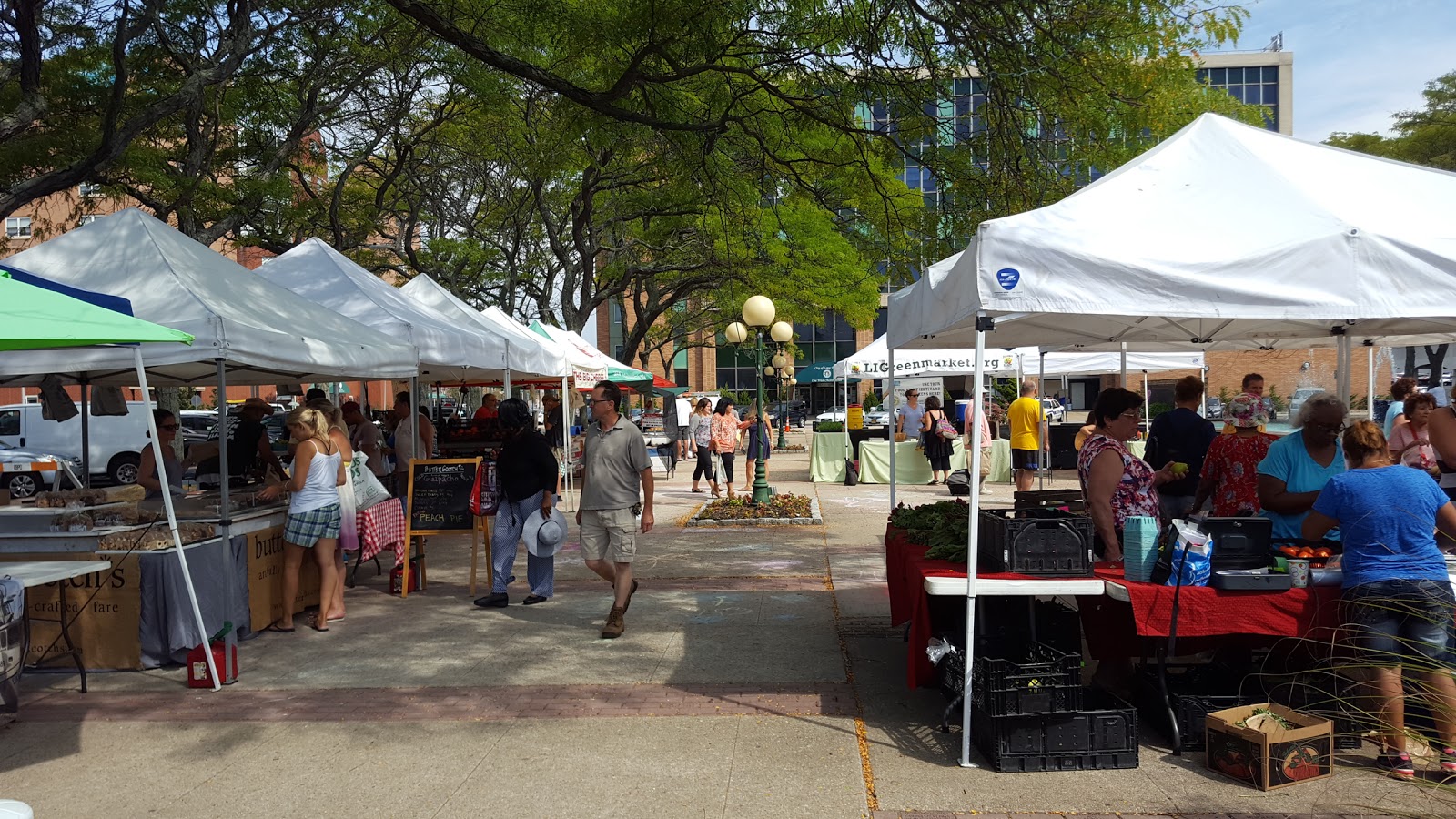 Photo of Long Beach NY Farmers Market in Long Beach City, New York, United States - 1 Picture of Food, Point of interest, Establishment, Store, Grocery or supermarket