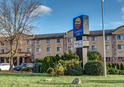 Photo of Comfort Inn in Fairfield City, New Jersey, United States - 5 Picture of Point of interest, Establishment, Lodging