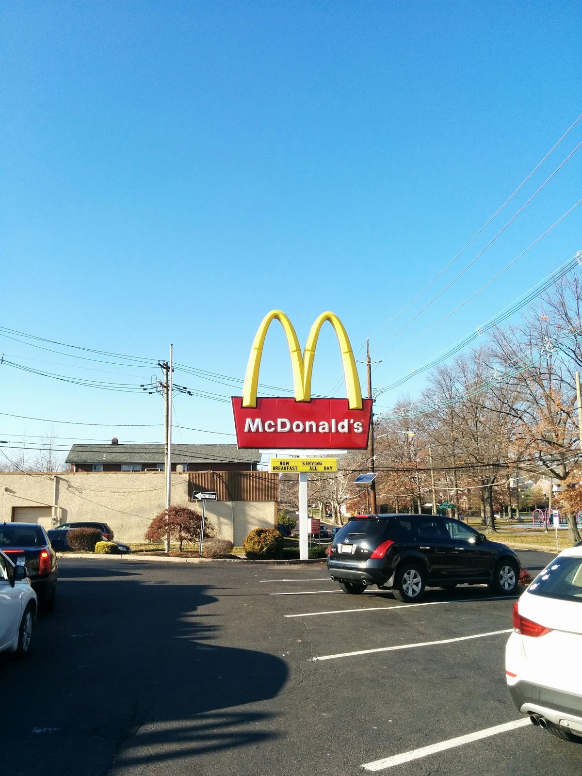 Photo of McDonald's in Perth Amboy City, New Jersey, United States - 1 Picture of Restaurant, Food, Point of interest, Establishment