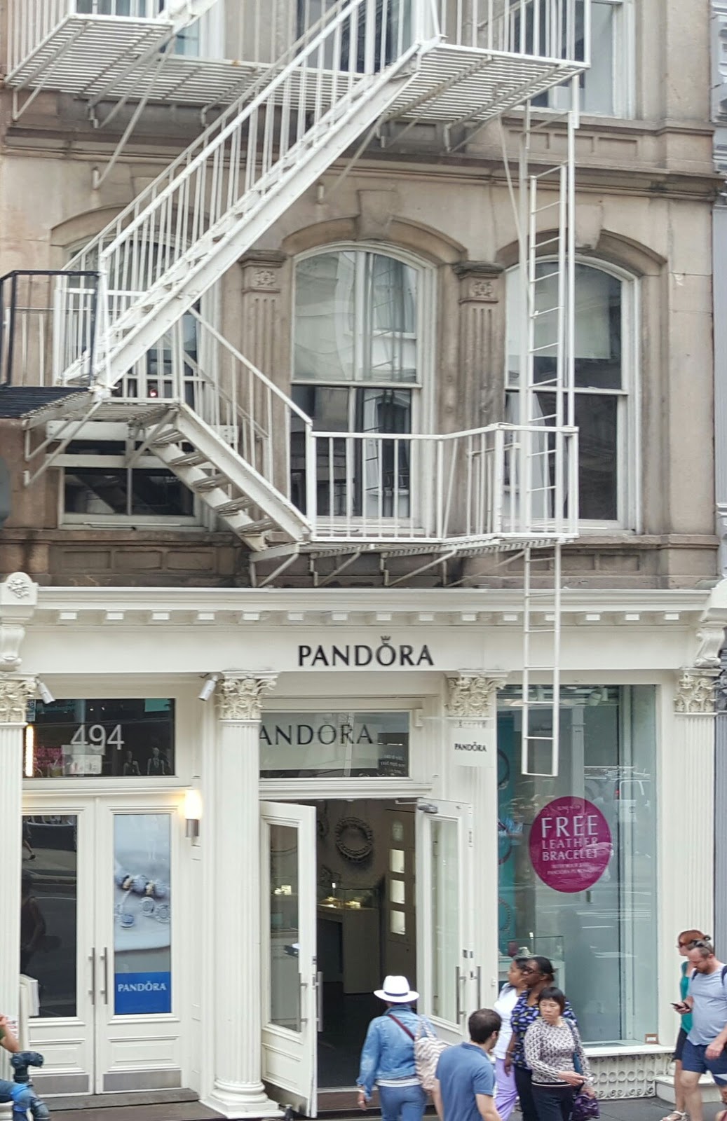 Photo of Pandora in New York City, New York, United States - 1 Picture of Point of interest, Establishment, Store, Jewelry store