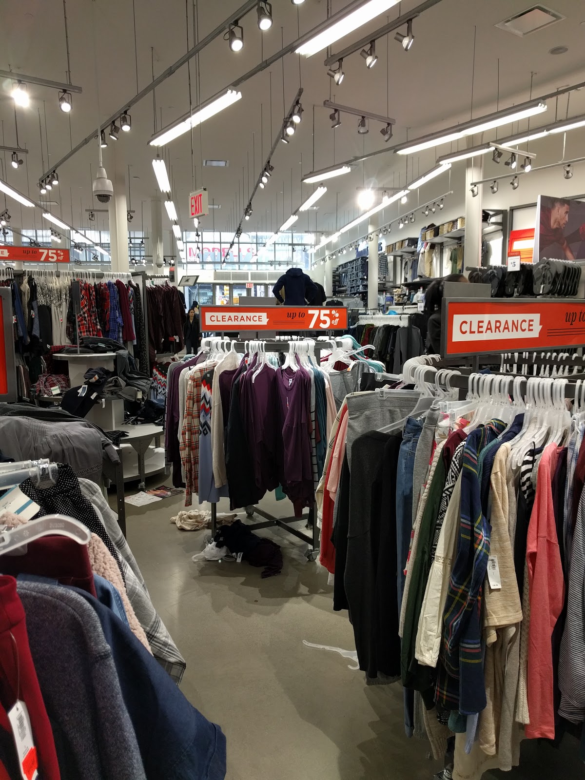 Photo of Old Navy in Brooklyn City, New York, United States - 5 Picture of Point of interest, Establishment, Store, Clothing store