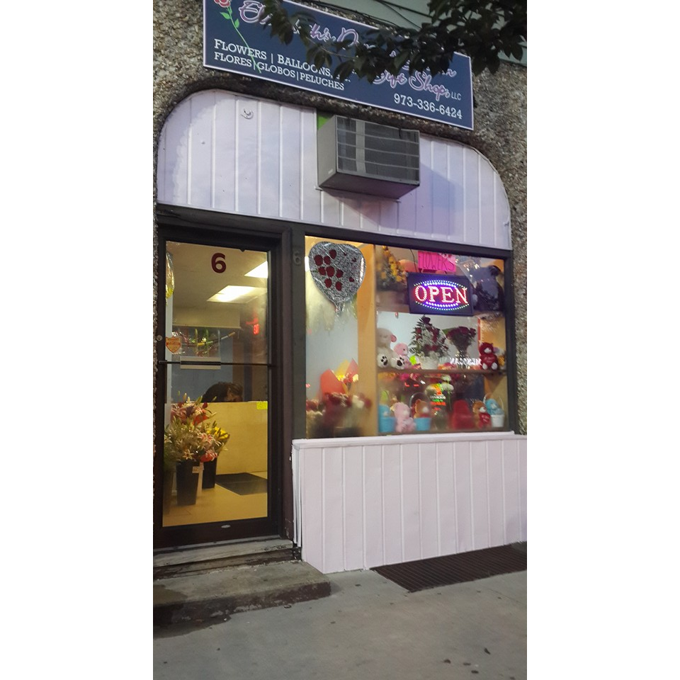 Photo of Elizabeth's Dreams Garden And Gift Shop LLC in Kearny City, New Jersey, United States - 2 Picture of Point of interest, Establishment, Store, Florist