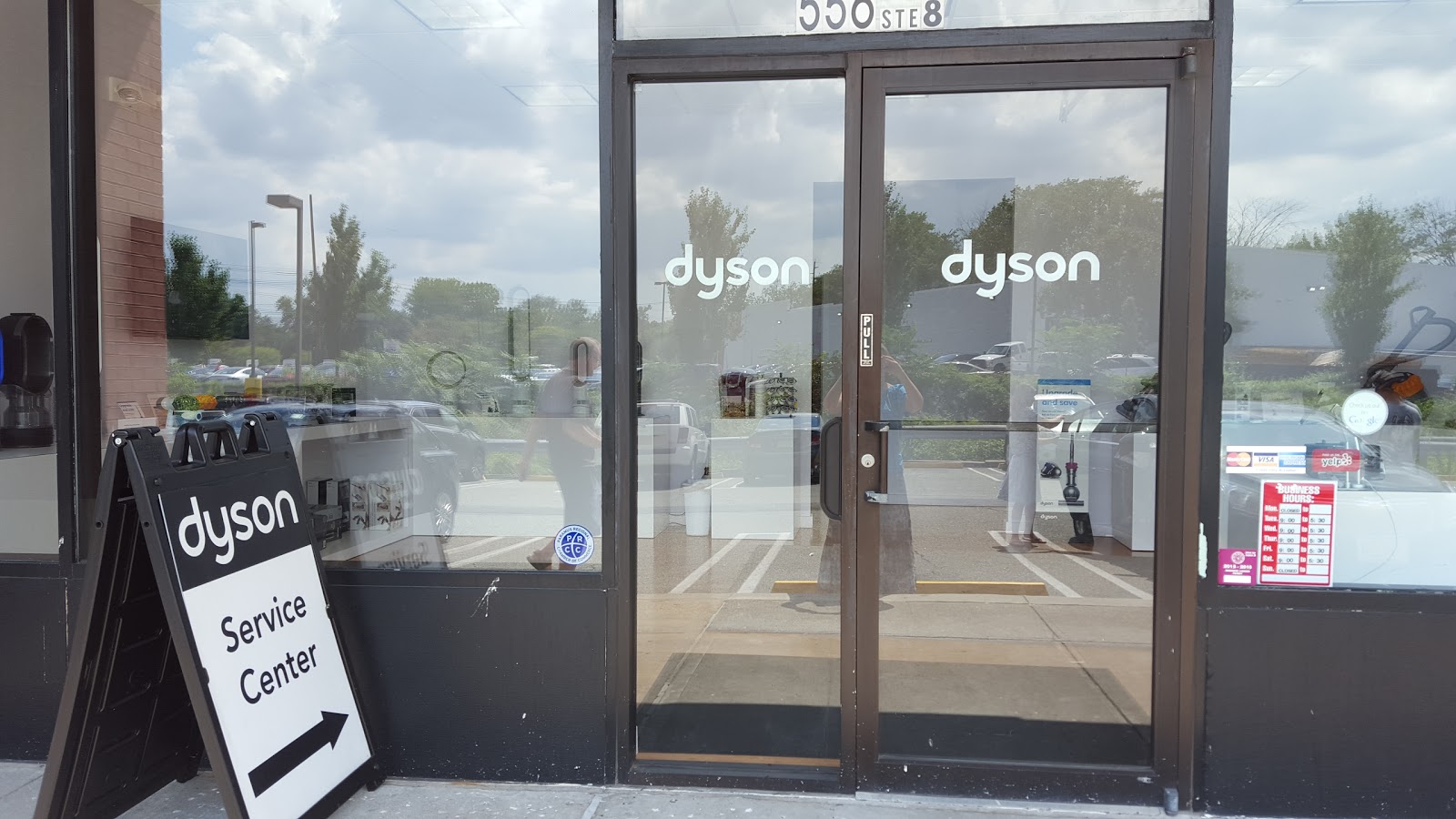 Photo of Dyson Service Center - Paramus in Paramus City, New Jersey, United States - 2 Picture of Point of interest, Establishment, Store