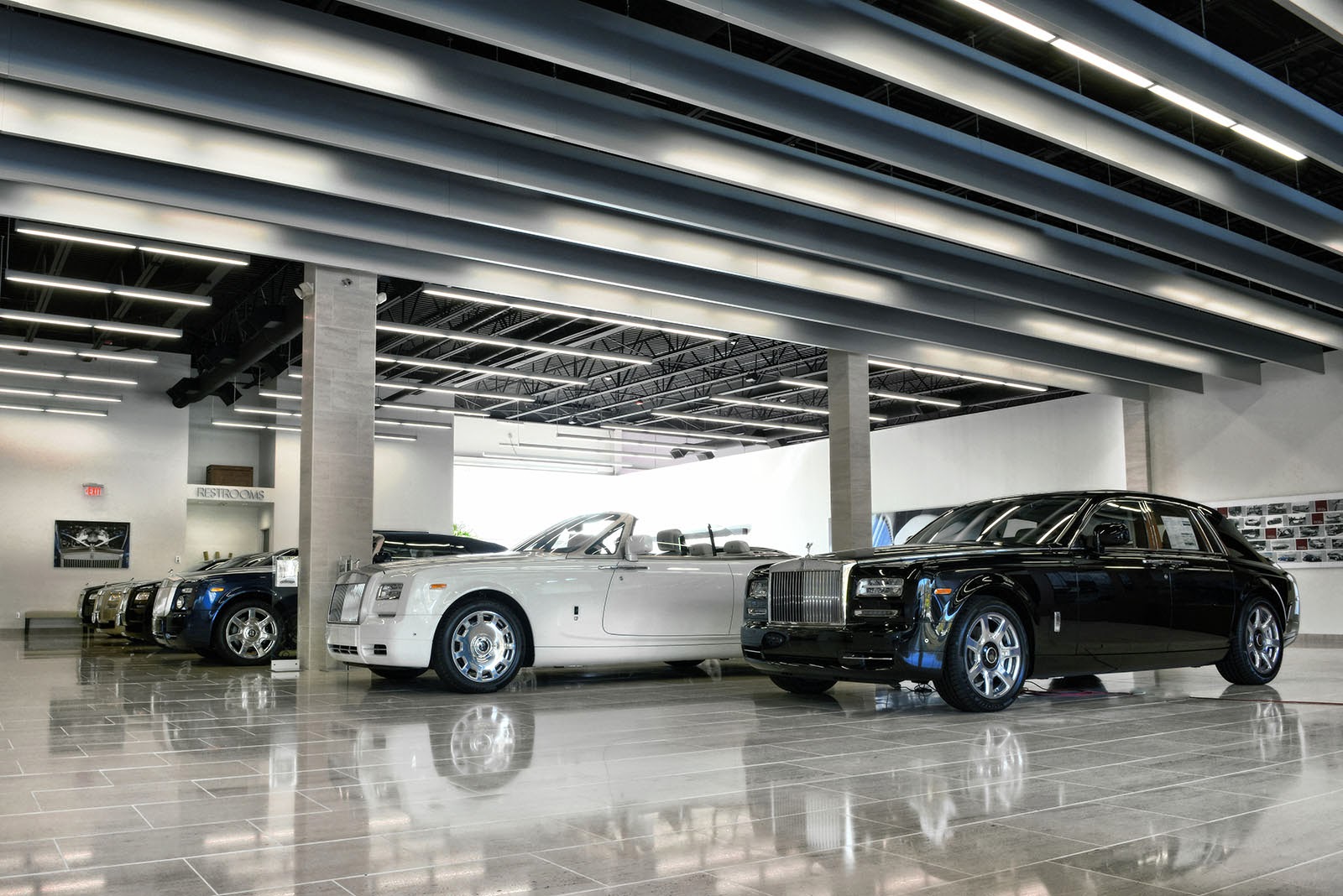 Photo of Rolls-Royce Motor Cars Long Island in Jericho City, New York, United States - 6 Picture of Point of interest, Establishment, Car dealer, Store