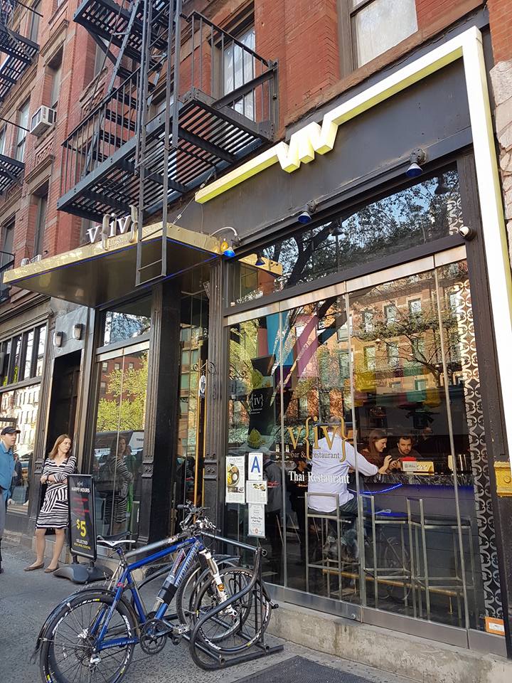 Photo of V{IV} Bar & Restaurant in New York City, New York, United States - 2 Picture of Restaurant, Food, Point of interest, Establishment, Bar, Night club