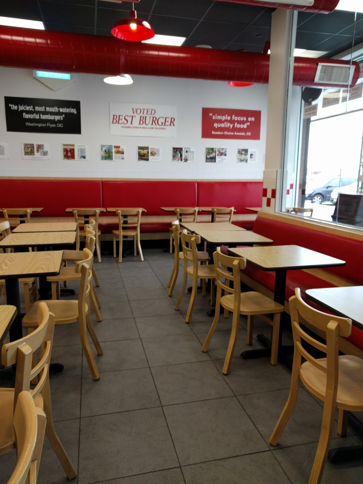Photo of Five Guys Burgers and Fries in Staten Island City, New York, United States - 2 Picture of Restaurant, Food, Point of interest, Establishment, Meal takeaway