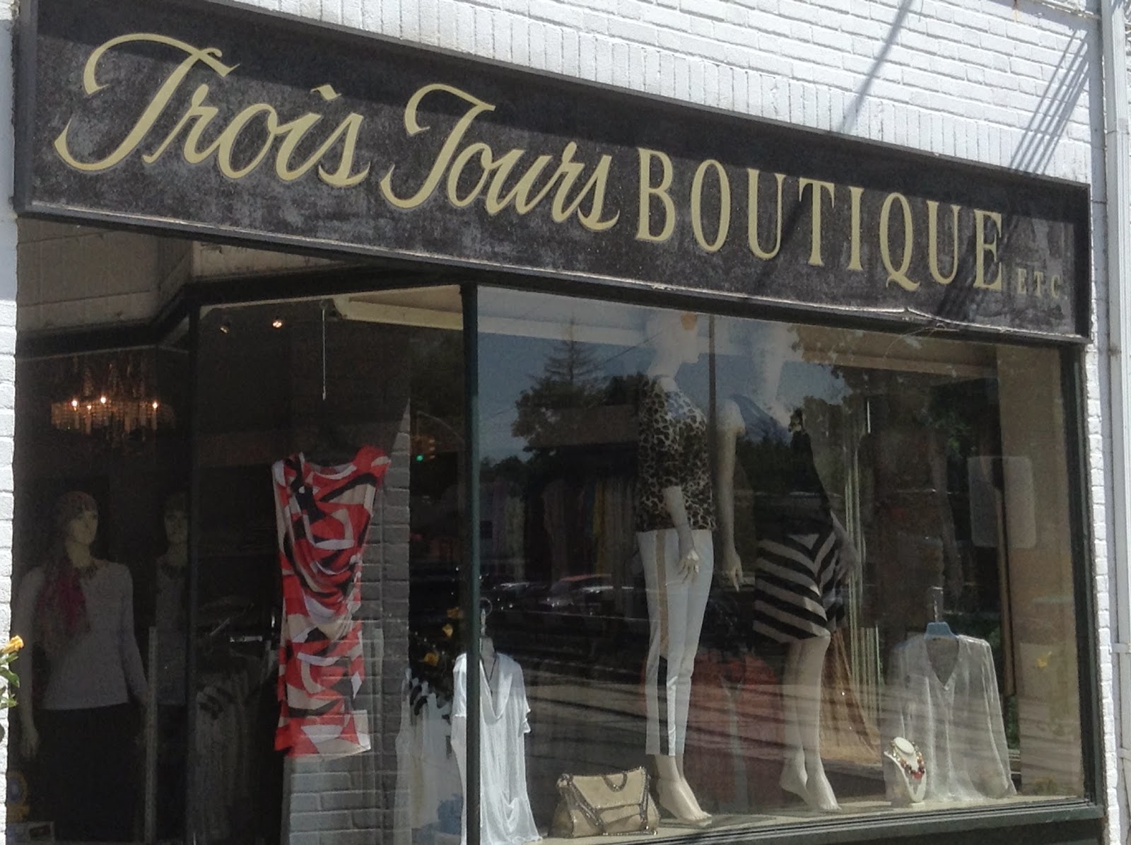 Photo of Trois Jours Boutique Etc in Locust Valley City, New York, United States - 3 Picture of Point of interest, Establishment, Store, Clothing store