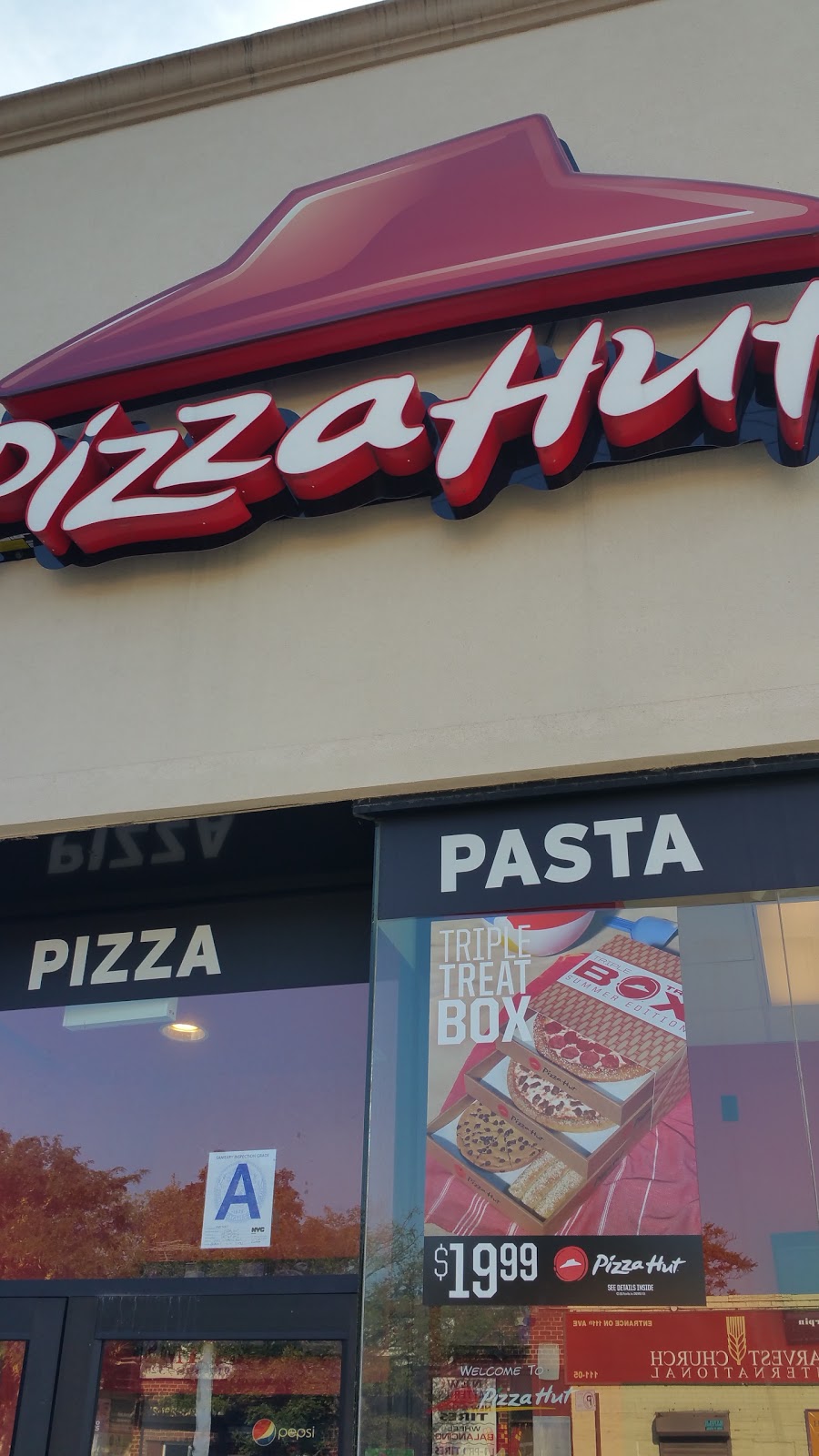 Photo of Pizza Hut in Queens City, New York, United States - 5 Picture of Restaurant, Food, Point of interest, Establishment, Meal takeaway, Meal delivery