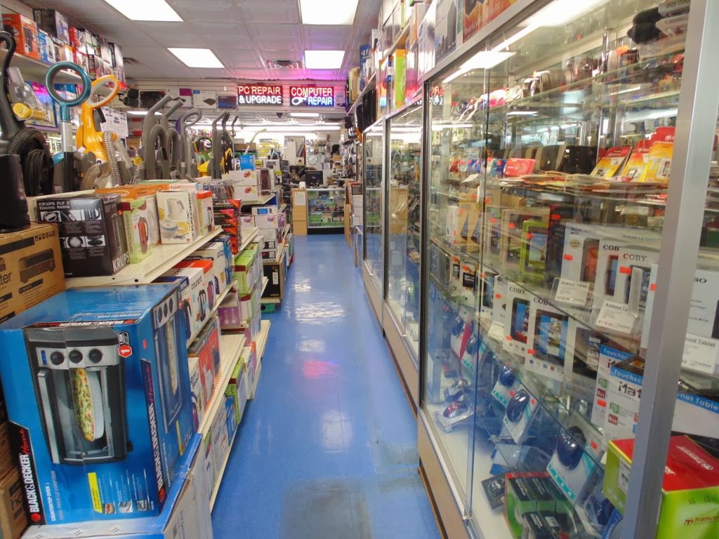 Photo of B-Z John Computer & Electronics in Ridgewood City, New York, United States - 4 Picture of Point of interest, Establishment, Store, Electronics store