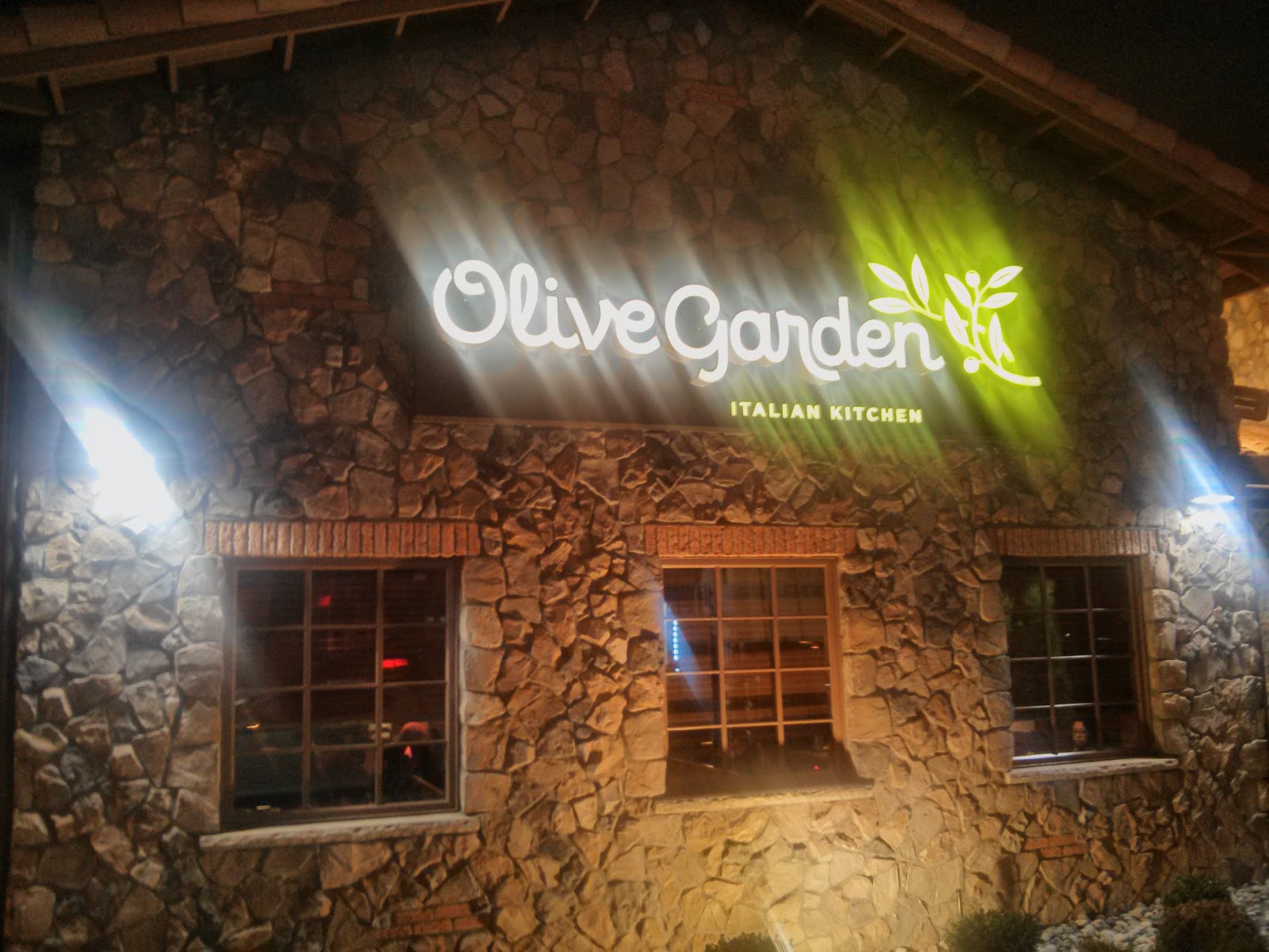 Photo of Olive Garden in Queens City, New York, United States - 6 Picture of Restaurant, Food, Point of interest, Establishment, Meal takeaway