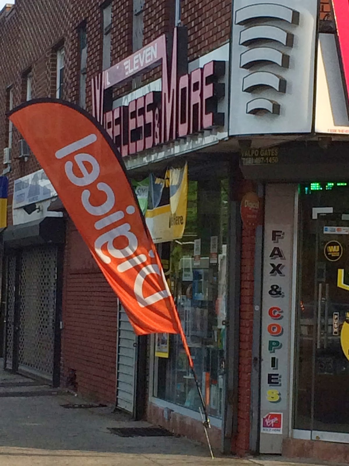 Photo of One Eleven Wireless & More in Jamaica City, New York, United States - 9 Picture of Point of interest, Establishment, Store