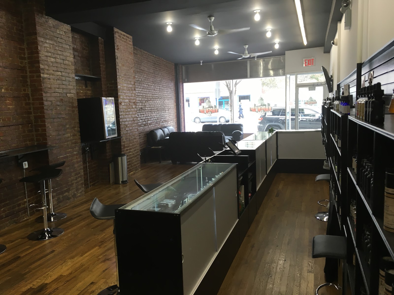 Photo of Vapen Up in New Rochelle City, New York, United States - 3 Picture of Point of interest, Establishment, Store