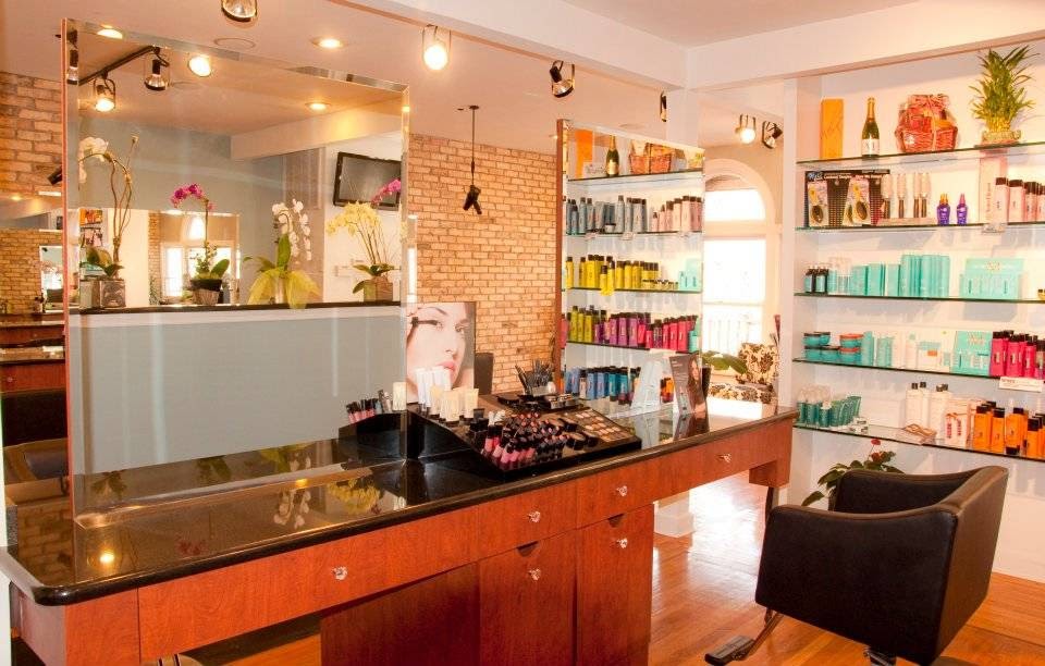 Photo of Salon Mayne in Roslyn Heights City, New York, United States - 5 Picture of Point of interest, Establishment, Beauty salon, Hair care