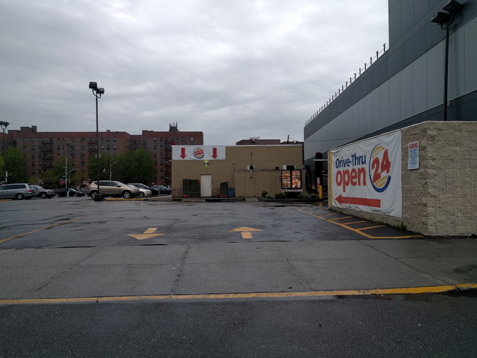 Photo of Burger King Delivery in Queens City, New York, United States - 1 Picture of Restaurant, Food, Point of interest, Establishment, Meal delivery