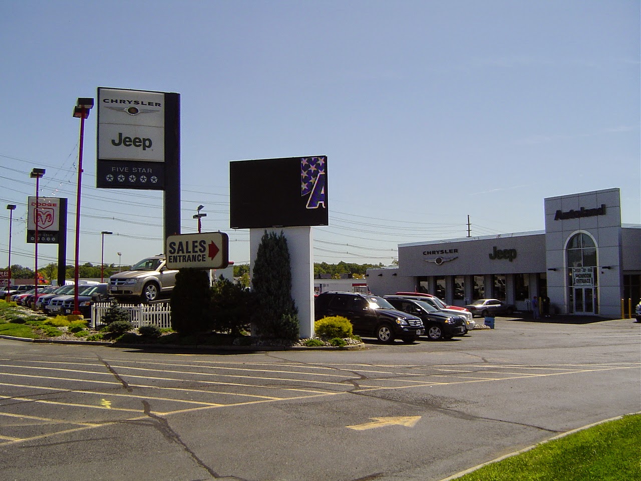 Photo of Autoland Chrysler Jeep Dodge Ram in Springfield Township City, New Jersey, United States - 7 Picture of Point of interest, Establishment, Car dealer, Store, Car repair