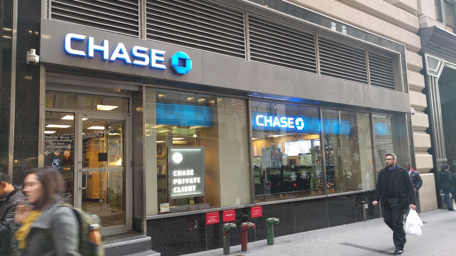 Photo of Chase in New York City, New York, United States - 1 Picture of Point of interest, Establishment, Finance, Bank