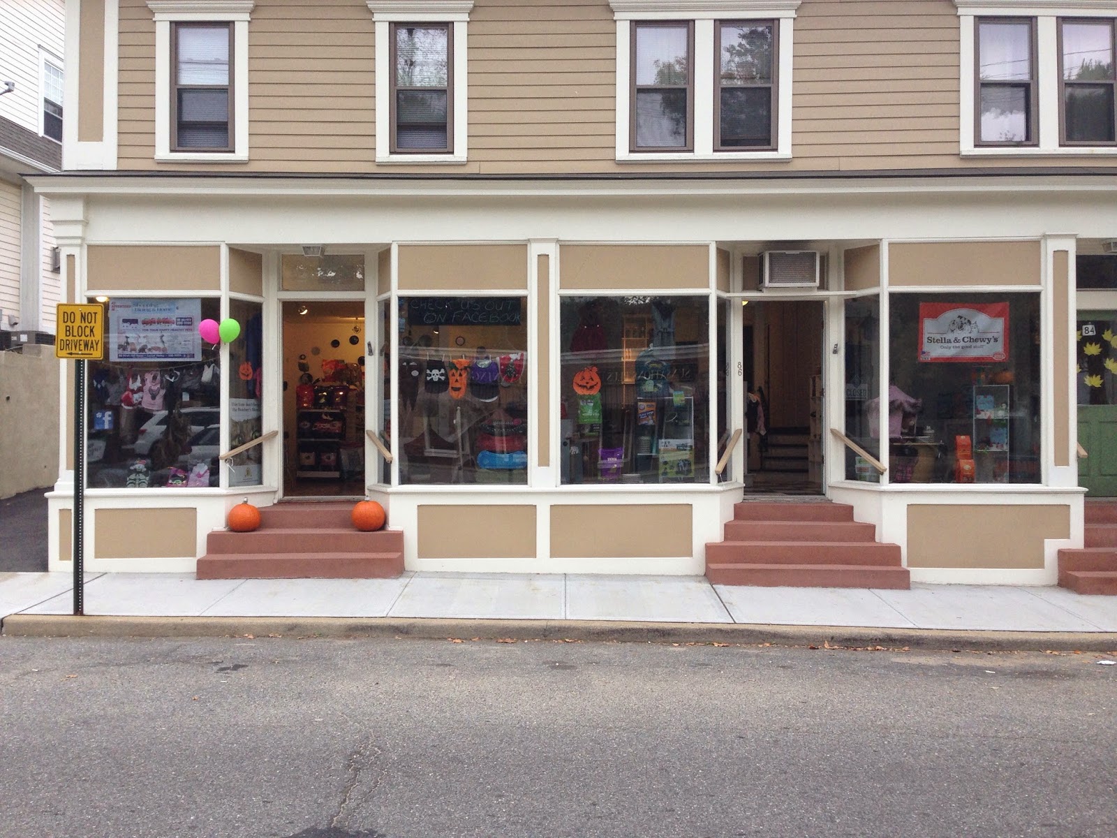 Photo of Locust Valley Pet Food in Locust Valley City, New York, United States - 1 Picture of Point of interest, Establishment, Store