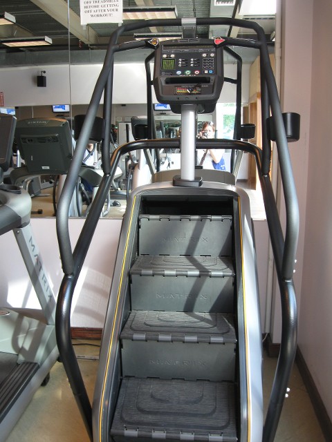 Photo of World Gym in Rego Park City, New York, United States - 3 Picture of Point of interest, Establishment, Health, Gym