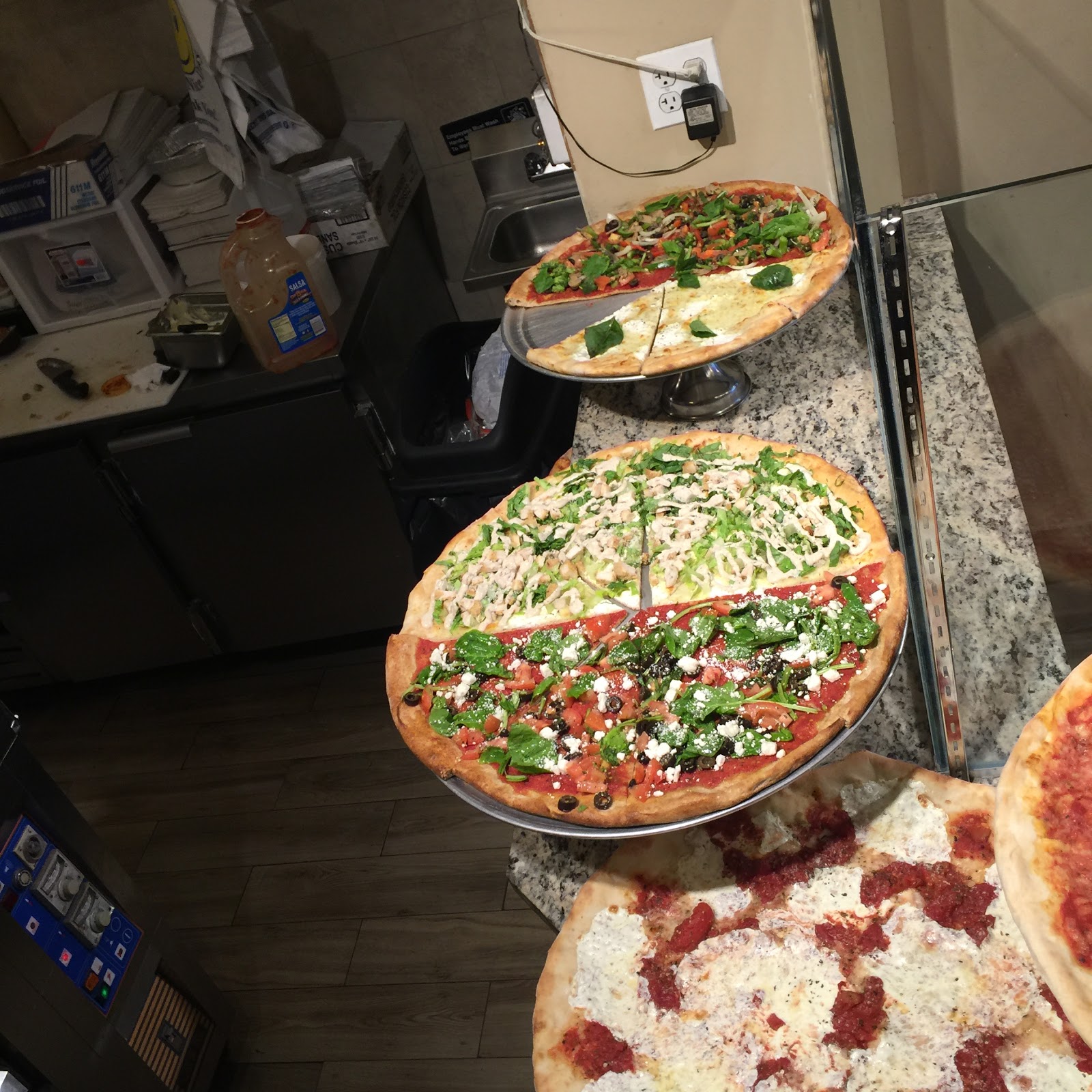 Photo of Tanoor Pizza and Grill in New York City, New York, United States - 3 Picture of Restaurant, Food, Point of interest, Establishment, Meal takeaway, Meal delivery