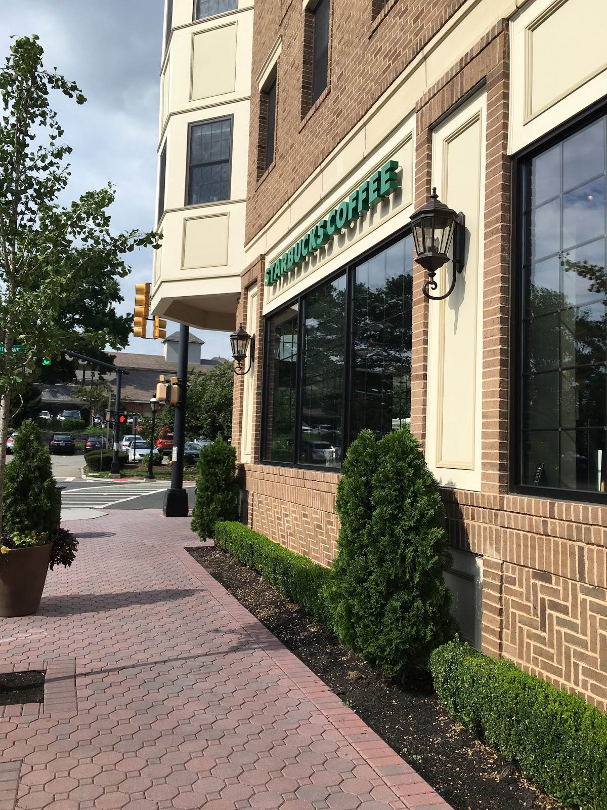 Photo of Starbucks in Cranford City, New Jersey, United States - 2 Picture of Food, Point of interest, Establishment, Store, Cafe