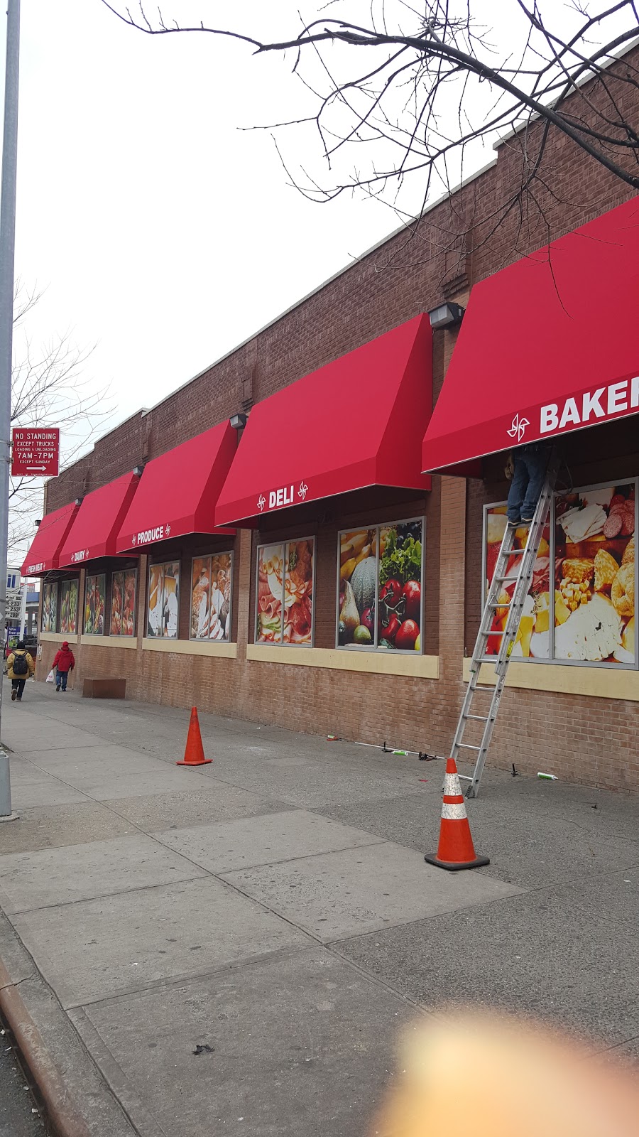 Photo of Fine Fare Supermarket in New York City, New York, United States - 1 Picture of Food, Point of interest, Establishment, Store, Grocery or supermarket