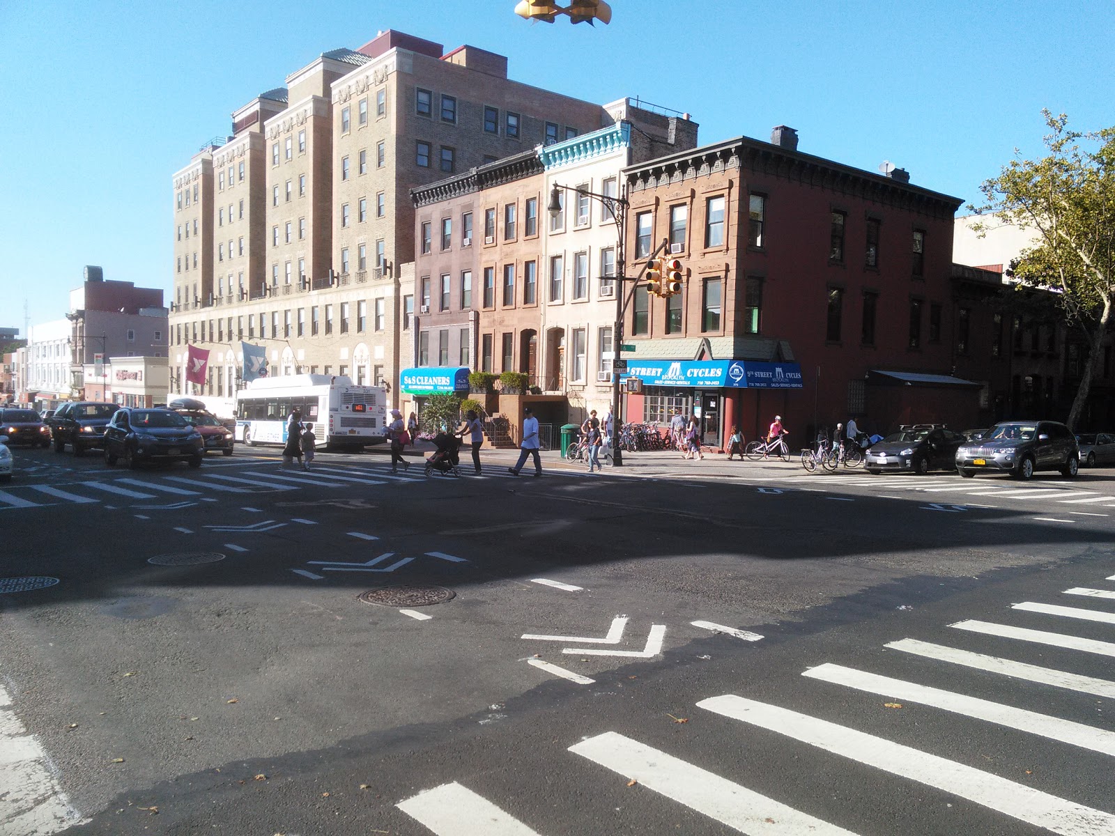 Photo of 9th Street Cycles in Brooklyn City, New York, United States - 1 Picture of Point of interest, Establishment, Store, Bicycle store