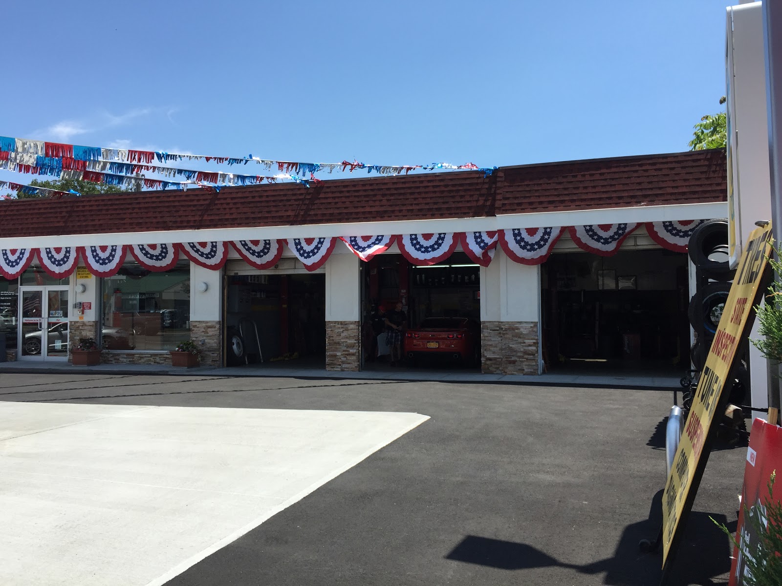 Photo of Alfredo Mechanic in New Hyde Park City, New York, United States - 2 Picture of Point of interest, Establishment, Gas station, Car repair