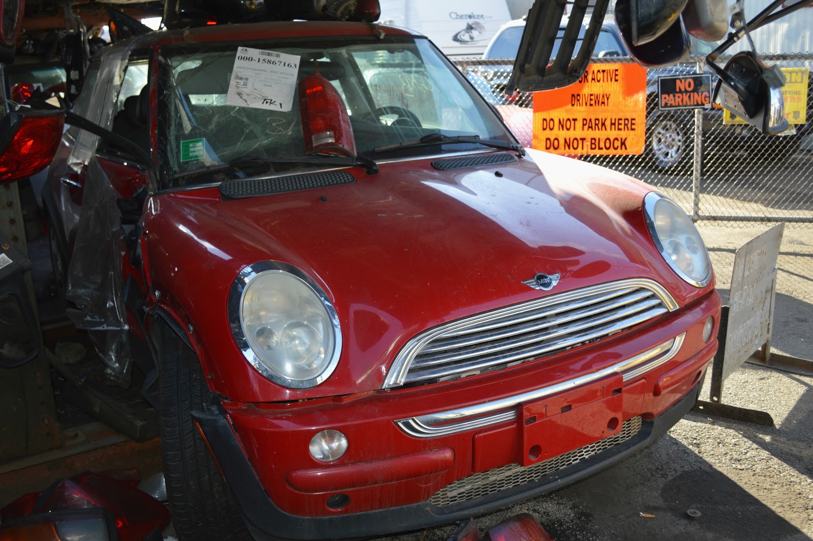 Photo of Mendez Auto Sales & Used Auto Parts in Newark City, New Jersey, United States - 5 Picture of Point of interest, Establishment, Car dealer, Store, Car repair