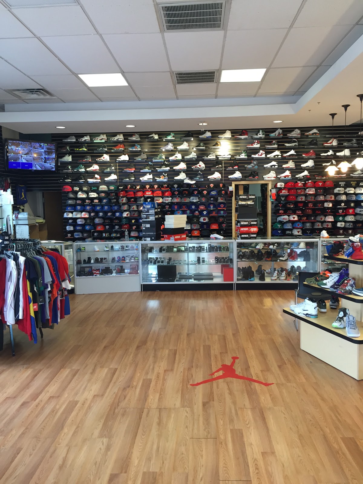 Photo of Kicktronics in Paterson City, New Jersey, United States - 2 Picture of Point of interest, Establishment, Store, Shoe store