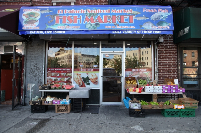 Photo of El Palacio Seafood Market in New York City, New York, United States - 2 Picture of Restaurant, Food, Point of interest, Establishment