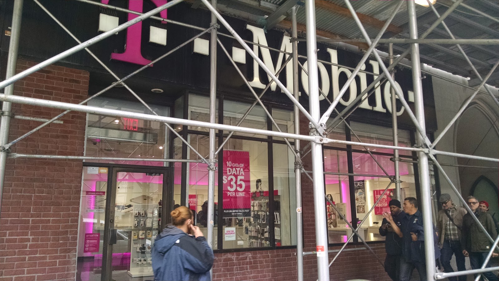 Photo of T-Mobile New York in New York City, New York, United States - 1 Picture of Point of interest, Establishment, Store