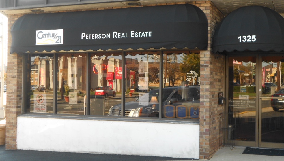 Photo of CENTURY 21 Peterson Real Estate in Secaucus City, New Jersey, United States - 3 Picture of Point of interest, Establishment, Real estate agency
