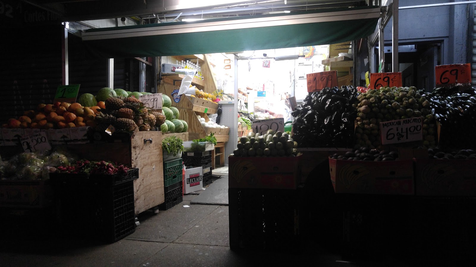 Photo of LG Farm Corp Fruits & Vegetables in Kings County City, New York, United States - 1 Picture of Food, Point of interest, Establishment, Store, Grocery or supermarket