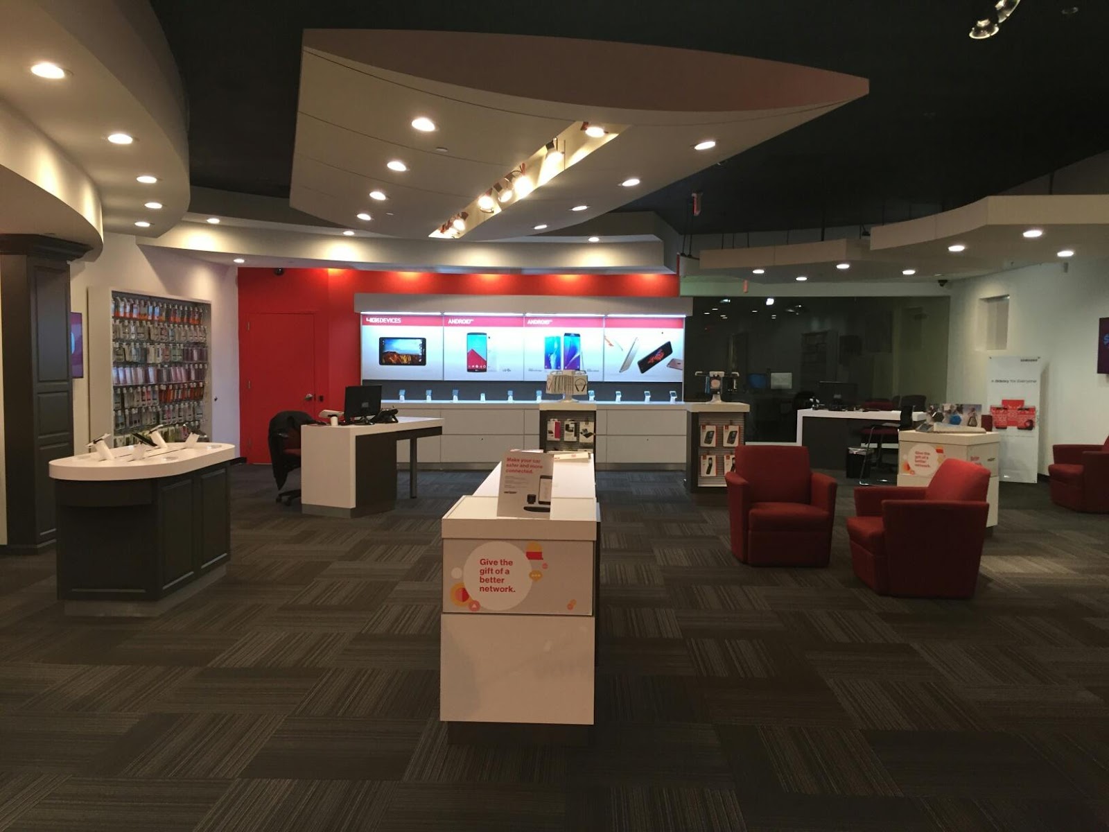 Photo of Verizon Wireless in Paramus City, New Jersey, United States - 3 Picture of Point of interest, Establishment, Store